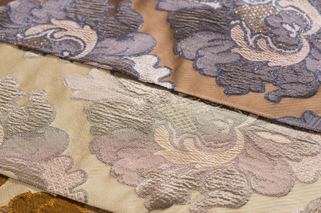 Ev Dekorasyonunda Nakışlı Perde